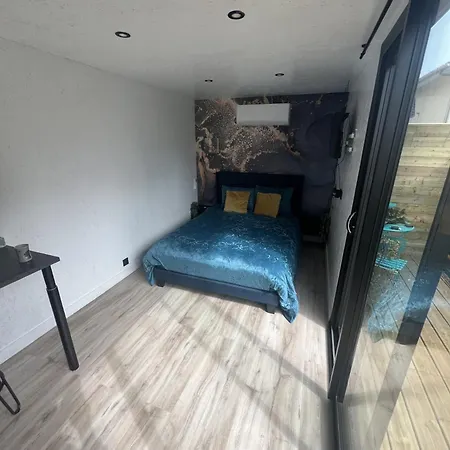 Le Container Apartment Floirac  Exterior photo