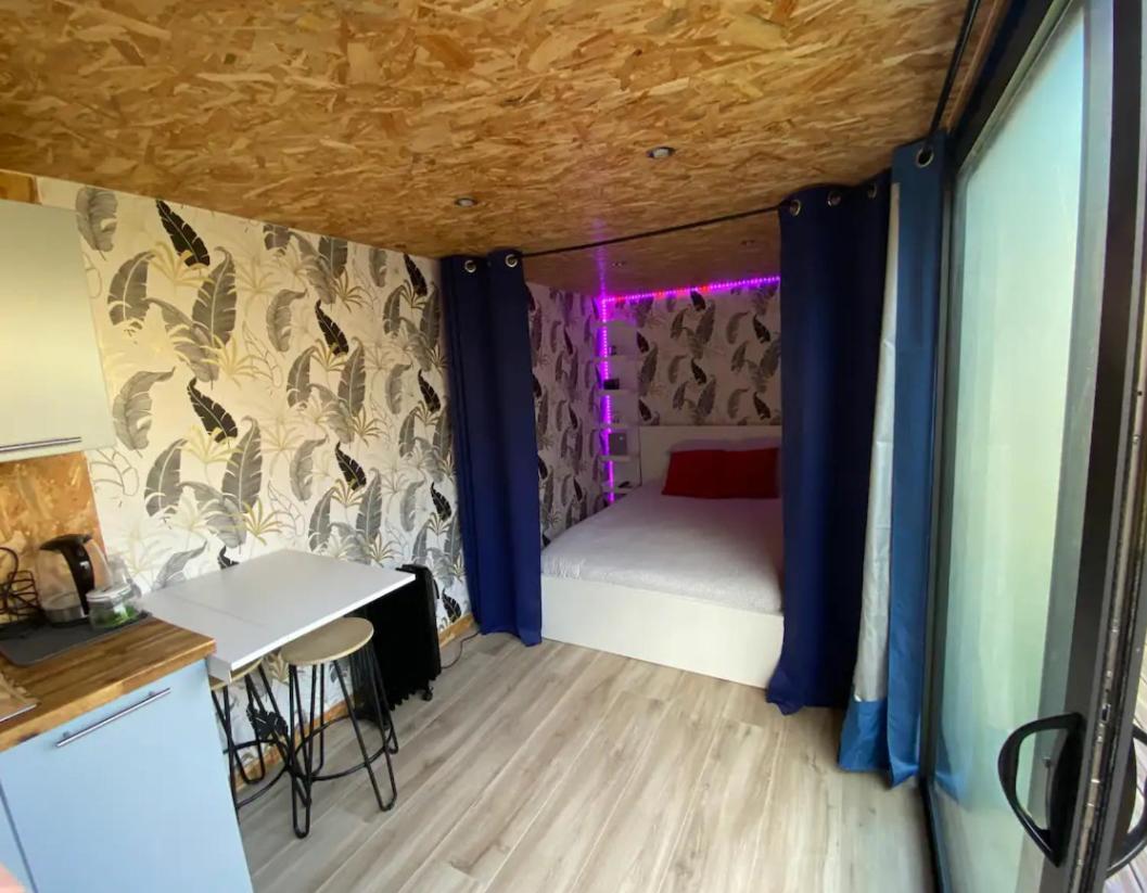 Le Container
