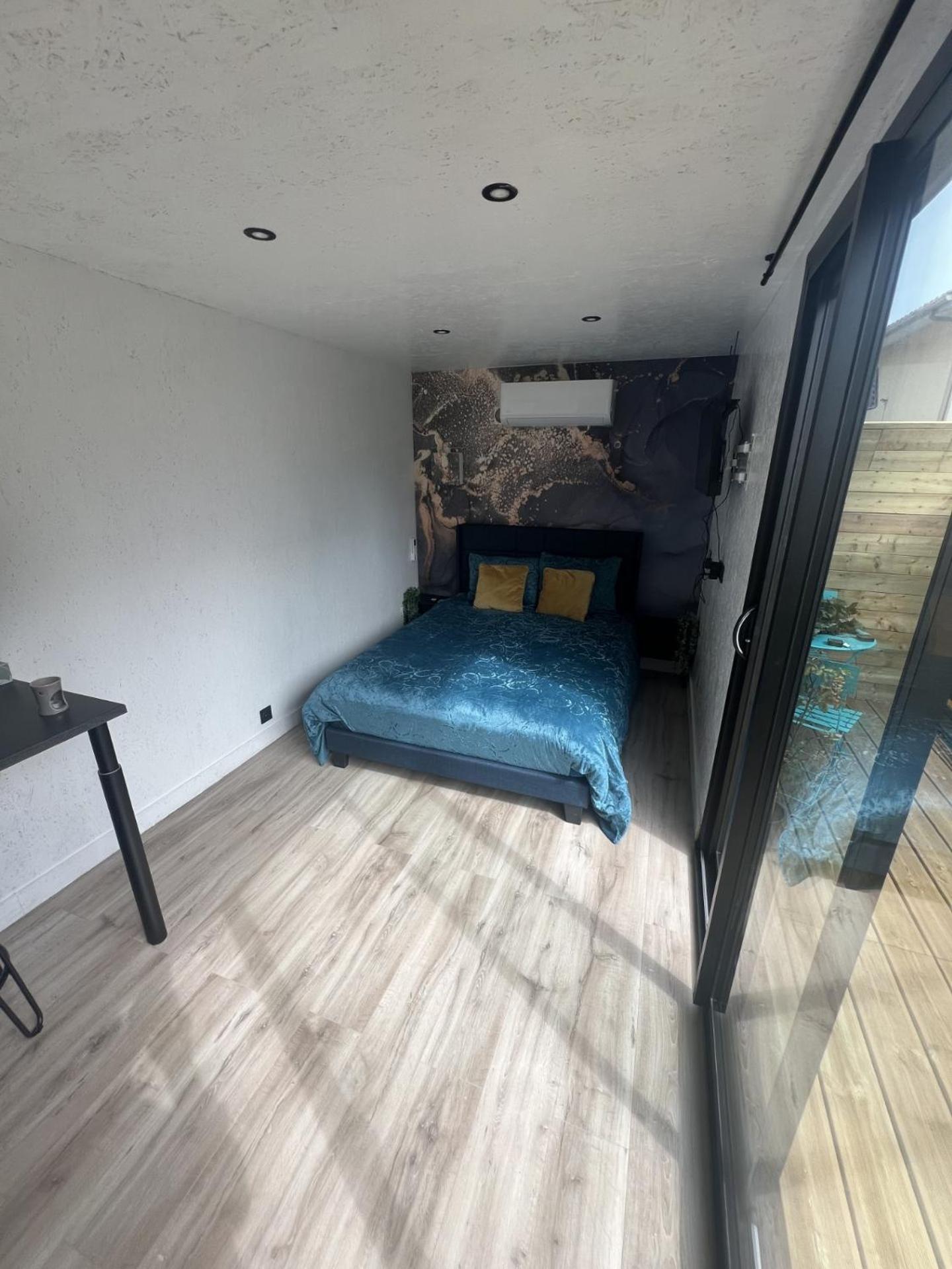 Le Container *