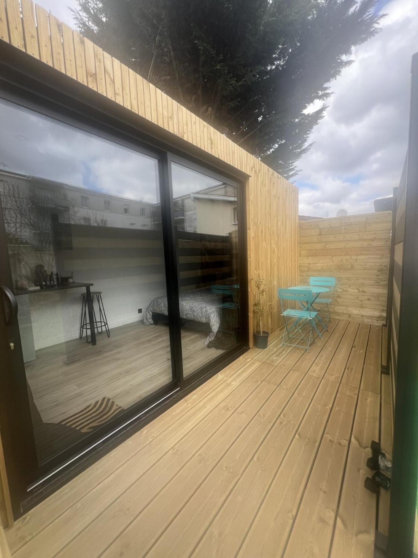 Le Container Apartment *